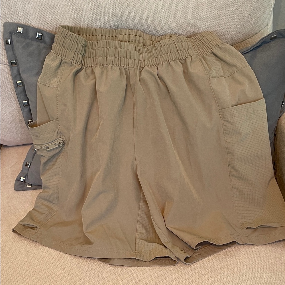 Lululemon Men’s Ripstop Performance Stretch Shorts  6” S